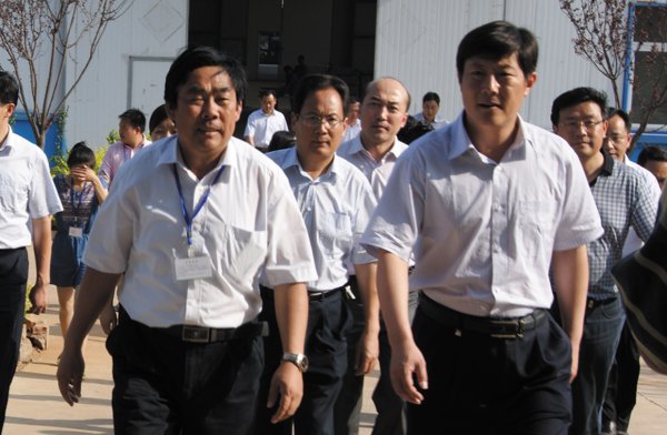 山亭区区委书记王常胜到利来老牌app公司视察Shanting District Party Secretary Wang Changsheng to Tianchang environmental protection company inspection