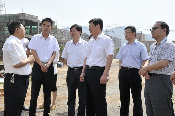 山亭区委书记王常胜现场督导利来老牌app二期项目建设Shanting District Party Secretary Wang Changsheng on-site supervision of Tianchang environmental protection phase II project construction