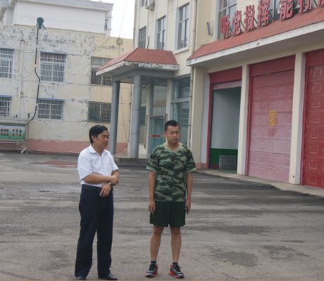 公司领导慰问枣庄市公安消防支队山亭区大队消防战士Company leaders condolences Zaozhuang city public security fire detachment Shanting district brigade fire fighters